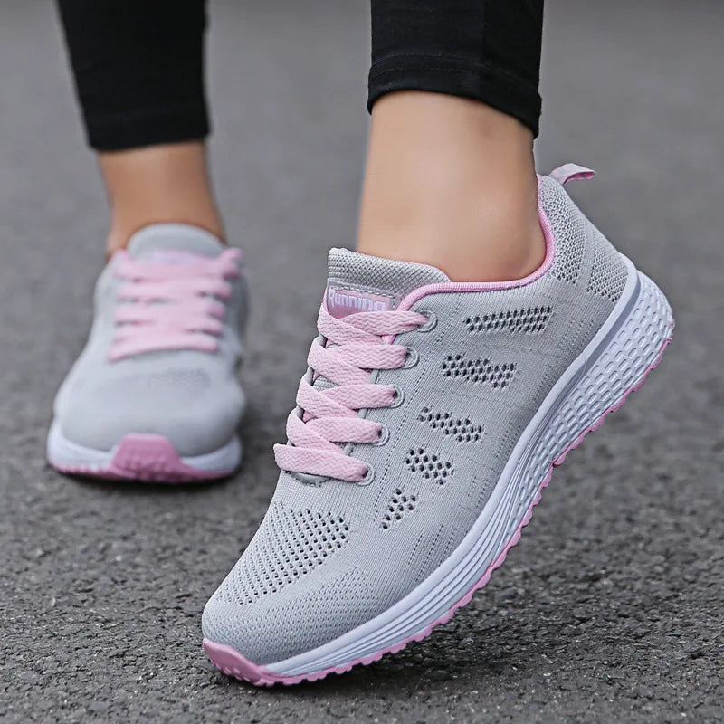 Baskets plates en maille pour femmes, chaussures vulcanisées, blanches, décontractées, respirantes, pour la marche et la Gym, 2021