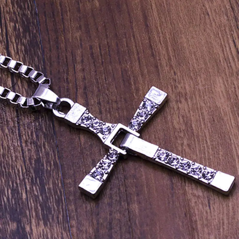 Film bijoux hommes classique croix pendentif collier nouveaux hommes colliers et pendentifs mode
