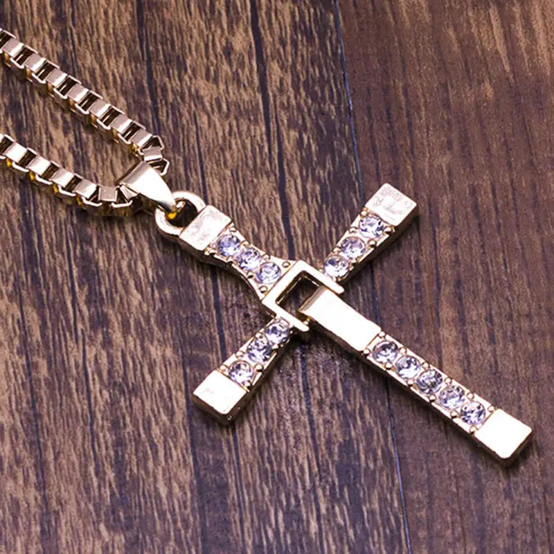 Film bijoux hommes classique croix pendentif collier nouveaux hommes colliers et pendentifs mode