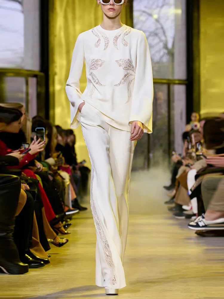 Ensemble de costume de créateur HIGH STREET, nouveauté 2026, pour femme, avec haut à manches évasées et pantalon, orné de dentelle et de patchwork brodé