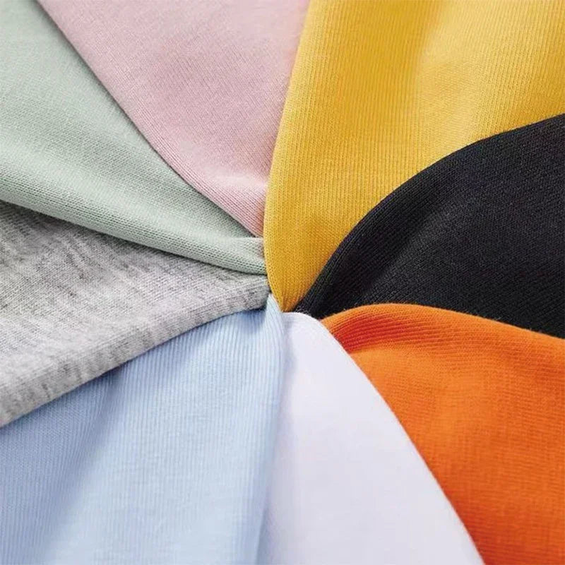 T-shirt pour femme avec un design amusant sur le thème des livres, parfait pour ceux qui sont contraints de travailler - Haut décontracté. T-shirts graphiques, streetwear d'été.