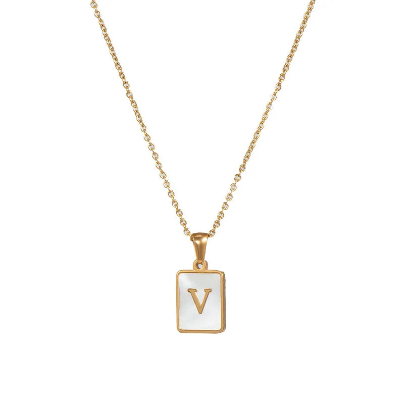 E.B.belle – collier minimaliste en nacre pour femmes, en acier inoxydable, sans ternissement, avec lettres plaquées or