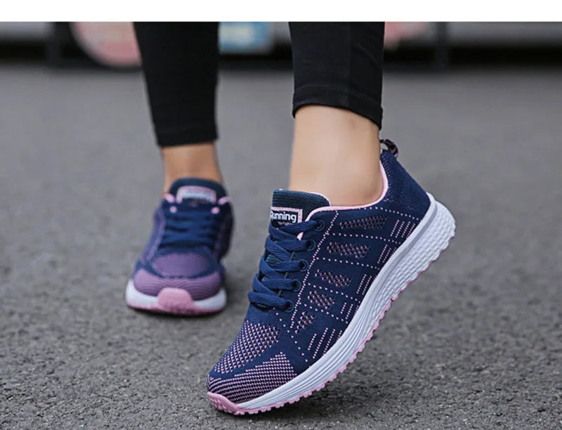 Baskets plates en maille pour femmes, chaussures vulcanisées, blanches, décontractées, respirantes, pour la marche et la Gym, 2021