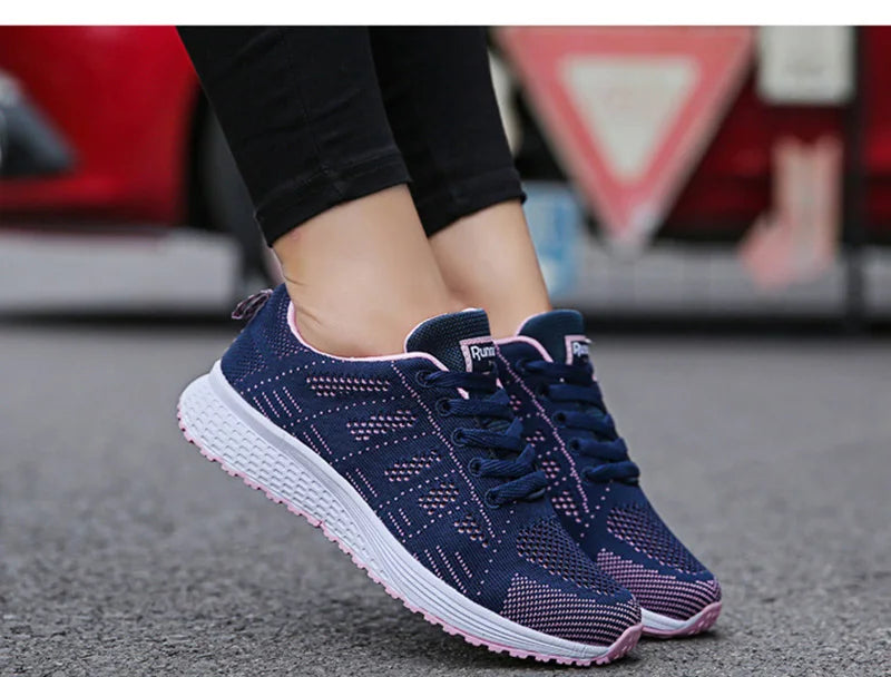 Baskets plates en maille pour femmes, chaussures vulcanisées, blanches, décontractées, respirantes, pour la marche et la Gym, 2021