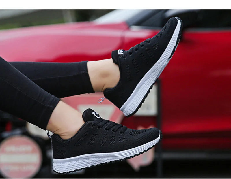 Baskets plates en maille pour femmes, chaussures vulcanisées, blanches, décontractées, respirantes, pour la marche et la Gym, 2021