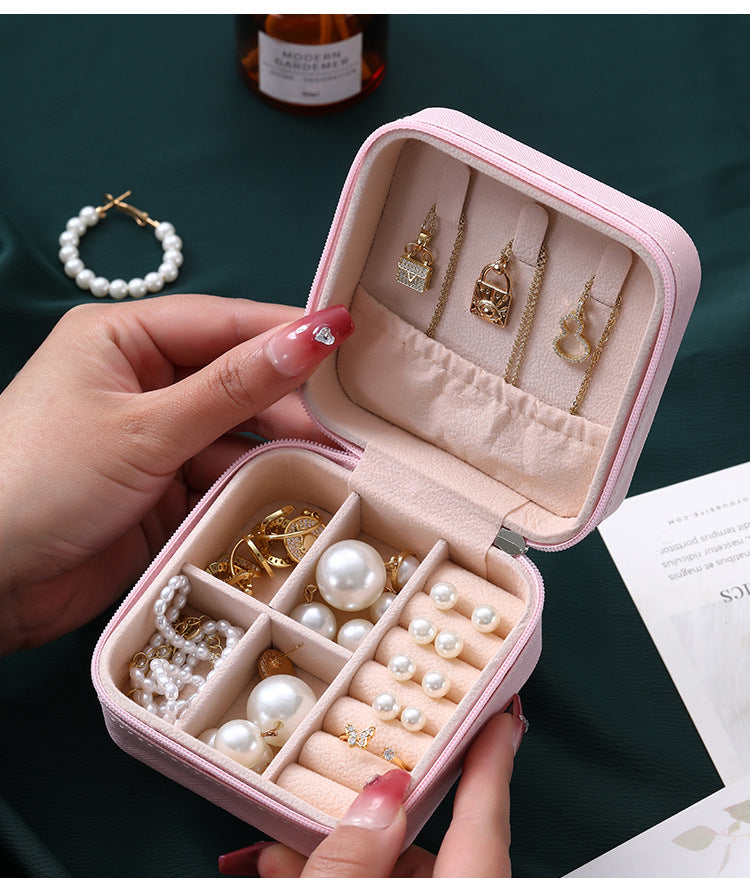 Nouvelle lettre créative boîte à bijoux portable voyage bague collier boucles d'oreilles boucles d'oreilles boucles d'oreilles boucles d'oreilles boucles d'oreilles boîte de rangement