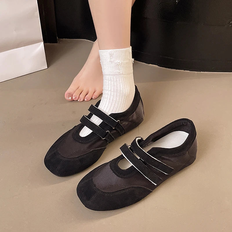 Baskets pour femmes chaussures plates course Chaussures de Sport concepteur printemps Chaussures décontractées 2025 mode nouvelle tendance marche confort Femme Chaussures
