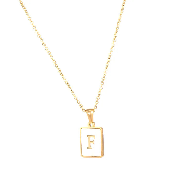 E.B.belle – collier minimaliste en nacre pour femmes, en acier inoxydable, sans ternissement, avec lettres plaquées or