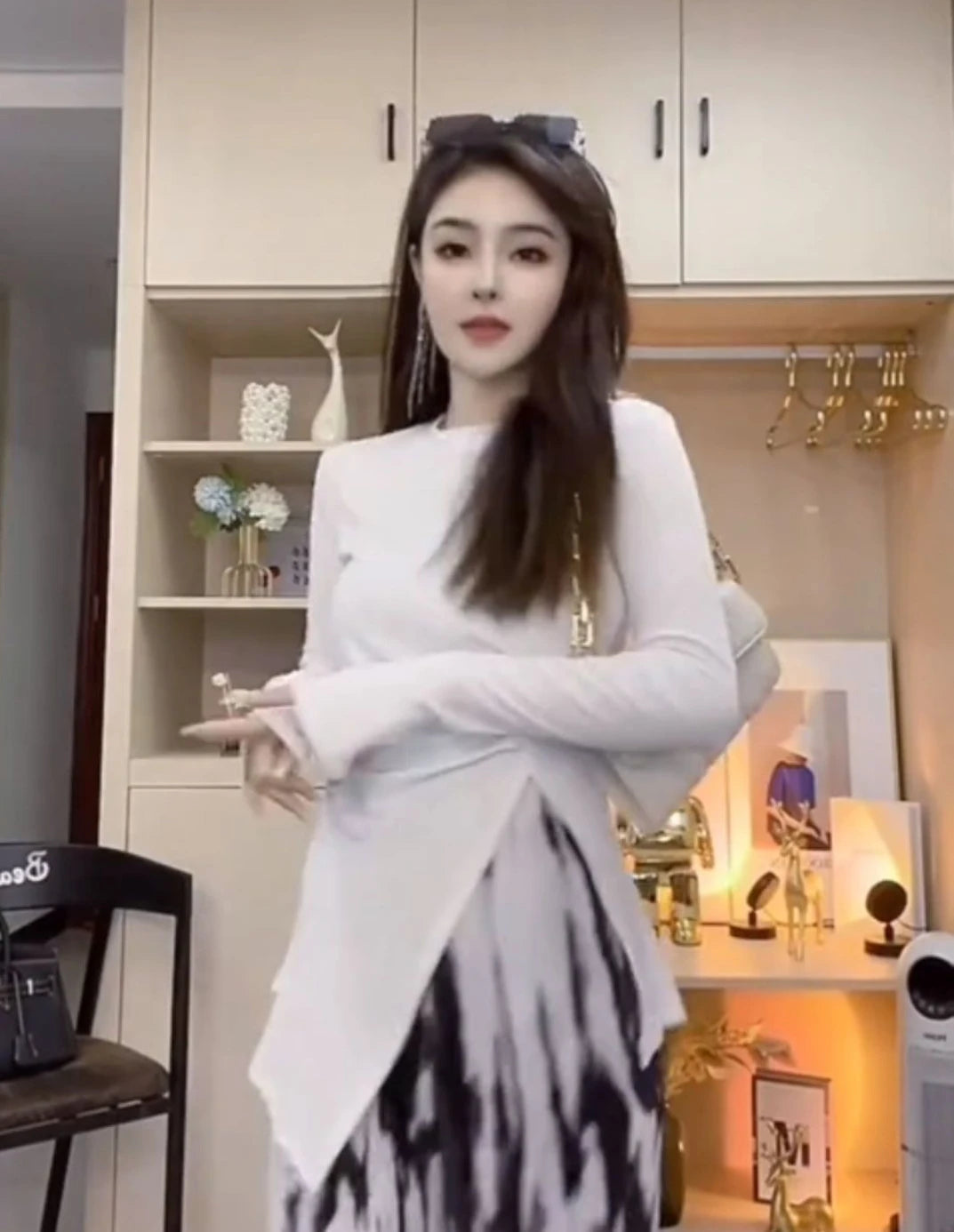 Femme T-shirt 2025 vêtements maigre Sexy haut noir pour les femmes offre élégant T-shirt chaud nouveautés Xxl ajusté Alt Coquett Kpop T-shirt