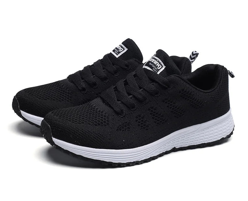 Baskets plates en maille pour femmes, chaussures vulcanisées, blanches, décontractées, respirantes, pour la marche et la Gym, 2021