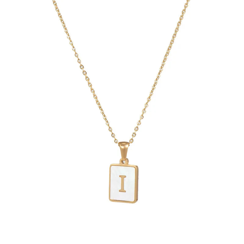 E.B.belle – collier minimaliste en nacre pour femmes, en acier inoxydable, sans ternissement, avec lettres plaquées or