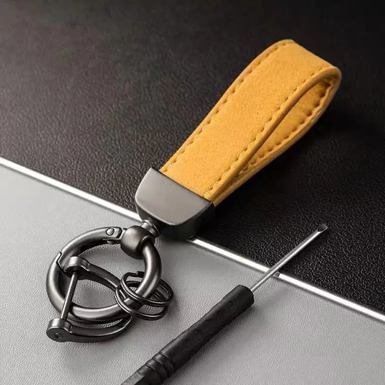 Porte-clés en daim de couleur unie, corde tissée, pendentif de clé de voiture haut de gamme à la mode et créatif, anneau de chaîne pour hommes et femmes, Couple